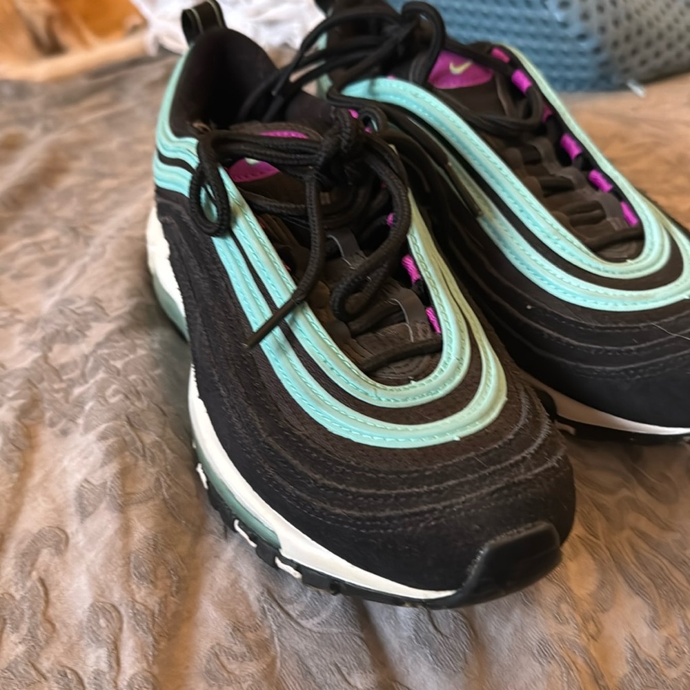 Nike air